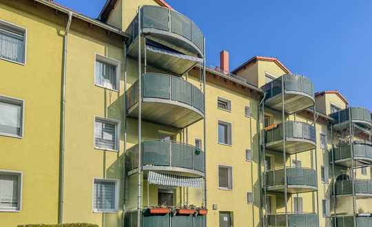 Solide Kapitalanlage in Braunschweig – vermietete Erdgeschosswohnung mit zwei Balkonen