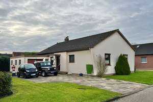Gepflegtes Einfamilienhaus in beliebter Wohnlage und Wesernähe – An der Balje x, 26919 Brake (Unterweser) – Vorschaubild 1