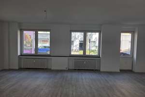 Viel Platz für den Alltag in dieser 4-Zimmer-Wohnung in Düsseldorf Rath – Rather Kreuzweg 61, 40472 Rath, Düsseldorf – Vorschaubild 2