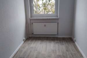 3 Raum Wohnung mit Balkon... – Lilienthalstraße 21, 14480 Am Stern, Potsdam – Vorschaubild 3