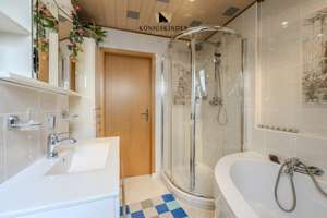 Endlich daheim:
Hübsches Reihenmittelhaus mit Garten und Garage – Die vollständige Adresse der Immobilie erhältst du vom Anbieter., 71560 Sulzbach an der Murr – Vorschaubild 18