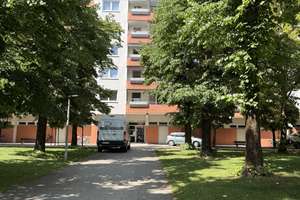Helle 3-Zimmer-Wohnung mit traumhaftem Alpenblick, windgeschützter Loggia und  Tiefgaragenstellplatz – Die vollständige Adresse der Immobilie erhältst du vom Anbieter., 81737 Neuperlach, München – Vorschaubild 12