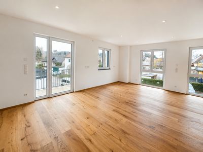 Helle 3-Zimmer-Wohnung mit Balkon – Erstbezug in Dinkelscherben