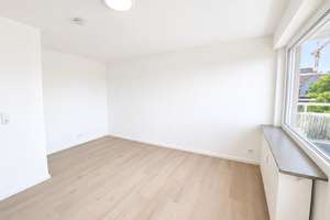 ERSTBEZUG NACH SANIERUNG: MODERNE 2-Zimmer Wohnung -  in  Zentraler Lage – Silcherstraße 2, 71638 Süd, Ludwigsburg – Vorschaubild 4