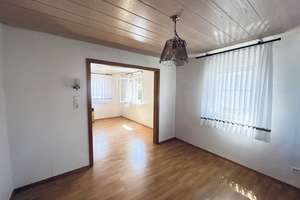 Ruhig und sonnig, renovierungsbedürftig- Toller gr. Garten + 56 qm ausbaubares DG!  + ZUSATZGEBÄUDE – Die vollständige Adresse der Immobilie erhältst du vom Anbieter., 70435 Zuffenhausen-Mitte, Stuttgart – Vorschaubild 8
