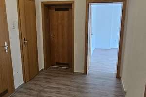 Tolle 2-Zimmer-Wohnung mit Balkon und Tageslichtbad! – Moltkestraße 63, 45138 Huttrop, Essen – Vorschaubild 2