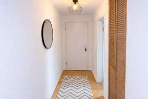 Hell und wohnlich: Zwei Zimmer im Dachgeschoss – 40217 Unterbilk, Düsseldorf – Vorschaubild 6