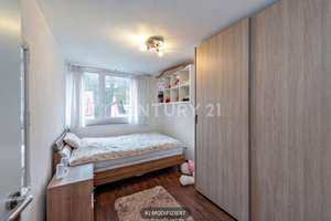 Moderner Wohntraum für die gesamte Familie in Stuttgart-Hedelfingen – Die vollständige Adresse der Immobilie erhältst du vom Anbieter., 70329 Hedelfingen (Ortsteil), Stuttgart – Vorschaubild 9