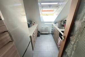 Stuttgart-Möhringen: Charmante 3-Zimmer DG Wohnung mit Balkon – Die vollständige Adresse der Immobilie erhältst du vom Anbieter., 70567 Möhringen-Süd, Stuttgart – Vorschaubild 6