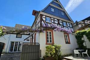 Charmantes, kernsaniertes Fachwerkhaus mit Innenhof, Nebengebäude & Parkmöglichkeiten in Erden – Die vollständige Adresse der Immobilie erhältst du vom Anbieter., 54492 Erden – Vorschaubild 1