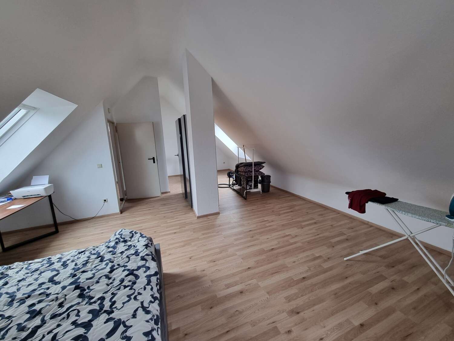 Immobilie in Altdorf bei Nürnberg - 4-Zimmer-DG-Maisonette-ETW mit Loggia, großer Garage und Stellplatz in zentraler Altdorf-Wohnlage - Bild 10