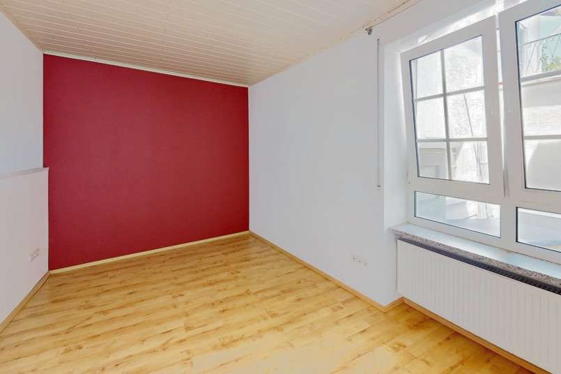 Immobilie in Bad Dürkheim - Viel Platz für die ganze Familie! 2 Häuser auf einem Grundstück in Bad Dürkheim-Seebach - Bild 5