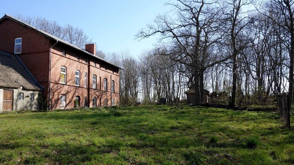 Insel Hiddensee Mehrfamilienhaus direkt am Hafen in Kloster, Vorpommern Rügen Kreis – Bild 1