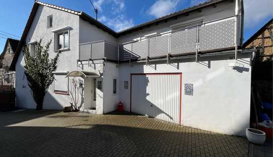 Bild von Zeitgemäßer Komfort
Charmantes Zweifamilienhaus
in sehr begehrter Lage von Wiesbaden-Naurod
