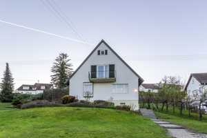 Tolles Einfamilienhaus mit großem Grundstück in begehrter Lage – Esslingen (Kreis) – Vorschaubild 1