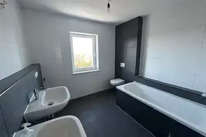 3-Fam.-Haus saniert - Erstbezug – Sächsische Schweiz-Osterzgebirge (Kreis) – Vorschaubild 1