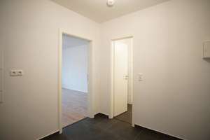 ~ Apartment in urbaner Lage mit Balkon und Dusche ~ – Altendorfer Straße 342 - 350, 45143 Altendorf, Essen – Vorschaubild 4