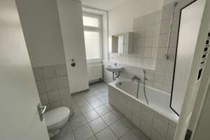 2zw WOHNUNG WANNENBAD KÜCHE MORITZSTR NEBEN FRESENIUS INSTITUT NAHE FUSSGÄNGERZONE BUS VOR DEM HAUS – MORITZSTRASSE 15, 65183 Mitte, Wiesbaden – Vorschaubild 7