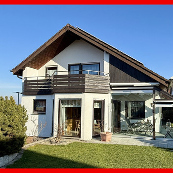 Nachhaltig wohnen in ruhiger Lage - Modernisiertes Einfamilienhaus mit großem Garten