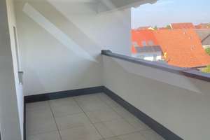 3-Zimmer-Dachgeschosswohnung mit herrlicher Fernsicht – Roter Straße 1a, 68789 Sankt Leon-Rot – Vorschaubild 4