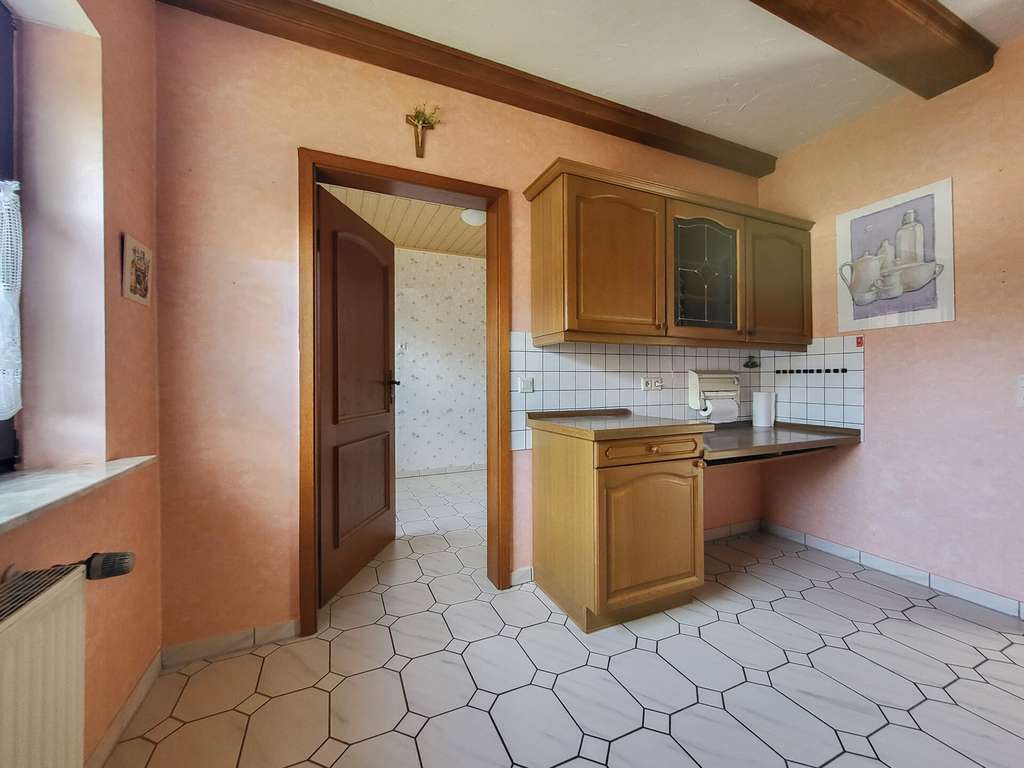 Immobilie in Ailertchen - Freistehendes Einfamilienhaus mit barrierefreiem Erdgeschoss, Doppelgarage und großem Garten! - Bild 4