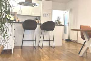 ++ ENERGIEEFFIZIENZ + LAGE: großzügige 2-Zimmer-Wohnung, Parkett, West-Balkon++TOP Kapitalanlage++