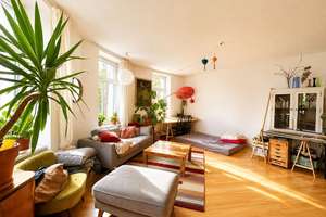 Kapitalanlage in Schleußig - vermietete 2-Zimmer-Wohnung mit Parkettboden, Fahrstuhl & hohe Decken – 4229 Schleußig, Leipzig – Vorschaubild 2
