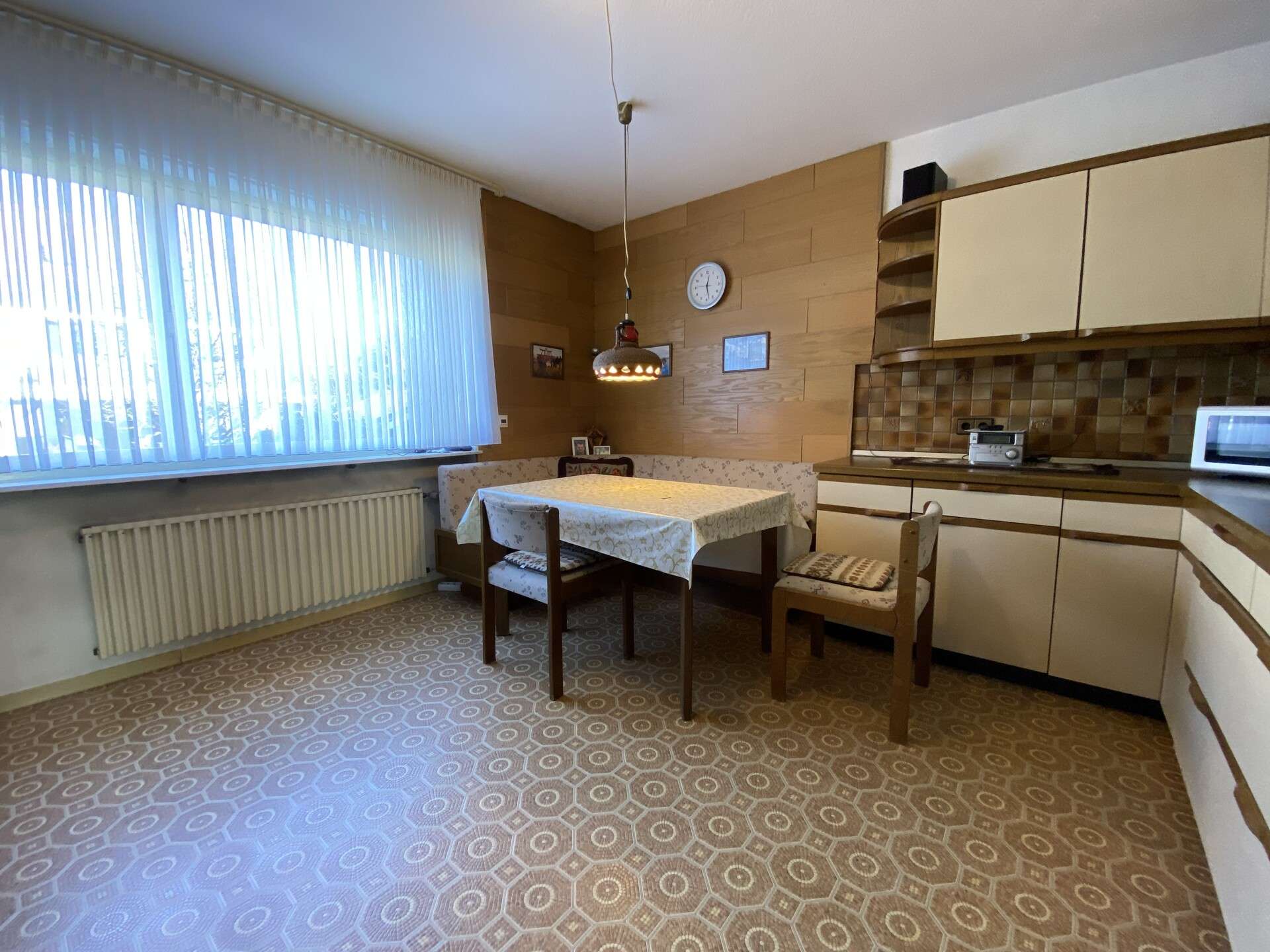 Immobilie in Andernach - Gepflegtes Einfamilienhaus mit ausreichend Wohnfläche, Wintergarten und Doppelgarage - Bild 11