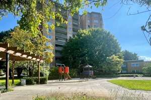 KAPITALANLAGE - Wohnung in Gartenstadt Bothfeld - Tollenbrink mit TG-Stellplatz und Schwimmbad – Tollenbrink 24, 30659 Bothfeld, Hannover – Vorschaubild 4