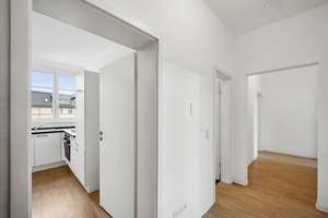 Voll vermietetes Mehrfamilienhaus | 8 WE | ca. 60.180 € JNKM | Teilung erfolgt – Fichtner Straße 36, 34127 Nord (Holland), Kassel – Vorschaubild 3