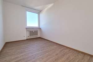 Frisch sanierte 3-Zimmer-Wohnung in Nürnberg Ziegelstein – Die vollständige Adresse der Immobilie erhältst du vom Anbieter., 90411 Mooshof, Nürnberg – Vorschaubild 4
