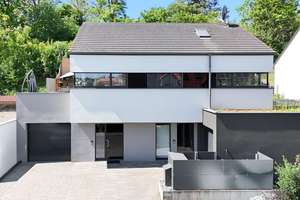 Hochwertiges Architektenhaus - Handwerkskunst und moderne Technik in sonniger Lage – Die vollständige Adresse der Immobilie erhältst du vom Anbieter., 97261 Güntersleben – Vorschaubild 3
