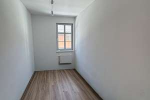 Wohnen am Markt – Schicke 3-Raum-Wohnung mit Balkon – Markt 13, 8340 Schwarzenberg/Erzgebirge – Vorschaubild 6