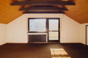 Charmante 2-Zimmer-wohnung mit Balkon – ruhige Lage (Nur an Frauen zu vermieten) – iltesweg 4, 72768 Sickenhausen, Reutlingen – Vorschaubild 6