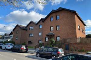 Bensberg-Moitzfeld, schöne 3-Zimmer-Dachgeschosswohnung, Garage