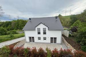 Neubau - exklusive DHH mit Einliegerwohnung in Bestlage von Würzburg Versbach (Steinlein) ! – Die vollständige Adresse der Immobilie erhältst du vom Anbieter., 97072 Versbach, Würzburg – Vorschaubild 3