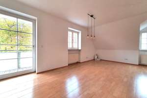 Balkon, Tageslichtbad, Parkett - Helle 3-Zimmer-Maisonette Baujahr 98 mit TG-Stellplatz u. Aufzug! – Bärengasse a.A., 7747 Lobeda-Altstadt, Jena – Vorschaubild 2