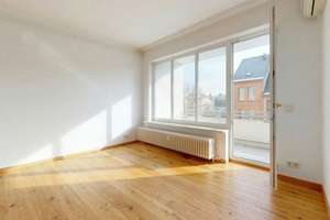3-Zimmer-Wohnung mit Westbalkon & Stellplatz – ab 07/2026 bezugsfrei – Die vollständige Adresse der Immobilie erhältst du vom Anbieter., 12169 Steglitz, Berlin – Vorschaubild 1
