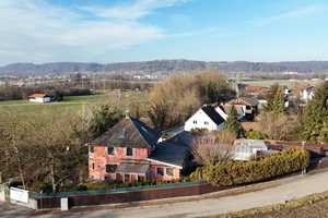 Einzigartige Lage im Grünen und doch zentral: Historisches Stadthaus auf stattlichem Grundstück – Altötting (Kreis) – Vorschaubild 2