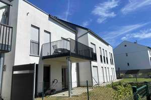 Gepflegte 2-Zimmer-Gartenwohnung mit Einbauküche - in Ingolstadt-Mailing