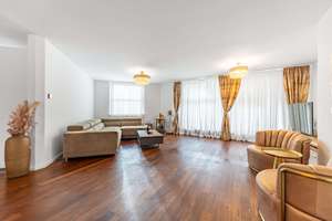 Property thumbnail 1