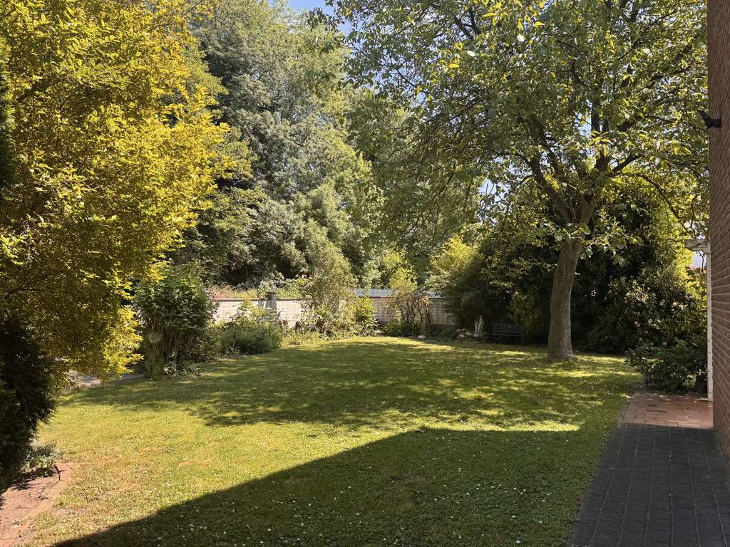 Bauen Sie Ihr 1-2 Familienhaus am Waldrand!
