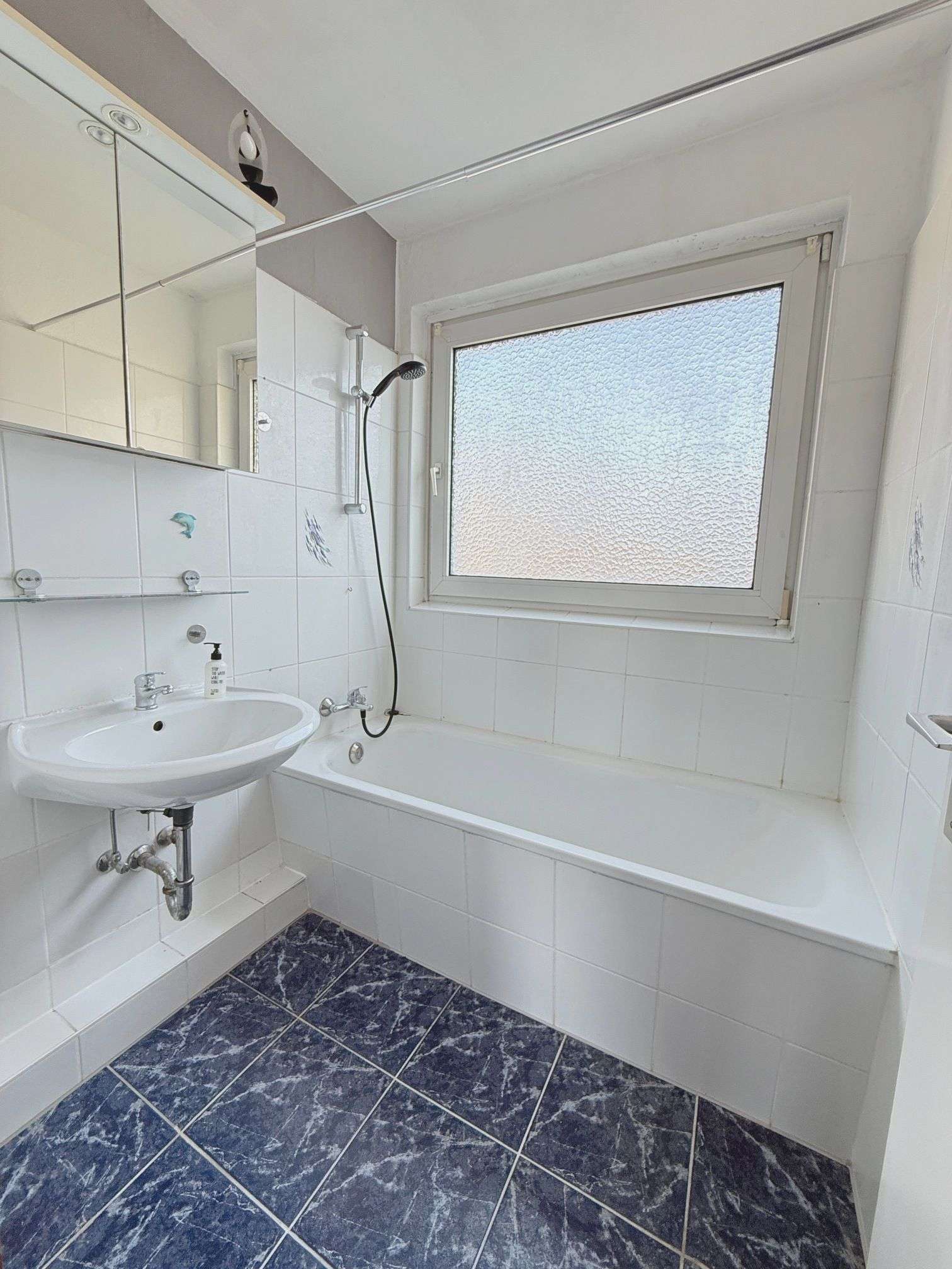 Immobilie in Laatzen - Helle 4-Zimmer-Wohnung mit Balkon in Laatzen auf Erbpacht!  - Bild 6