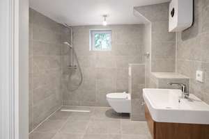 Property thumbnail 12