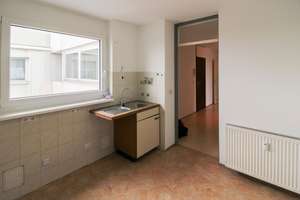 Sehr schön aufgeteilte 3-Zimmer-Wohnung mit traumhaftem Blick und Schwimmbad in Neu-Ulm – Die vollständige Adresse der Immobilie erhältst du vom Anbieter., 89231 Neu-Ulm – Vorschaubild 7