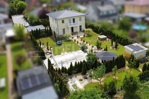 Exklusives Luxusdomizil mit traumhaftem Gartenparadies und hochwertiger Ausstattung!