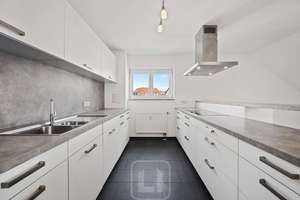 Großzügiges Wohnen über den Dächern von Degerloch | 175 qm Wohnfläche | 5 Zimmer | 2 Dachterrassen – Die vollständige Adresse der Immobilie erhältst du vom Anbieter., 70597 Tränke, Stuttgart – Vorschaubild 14