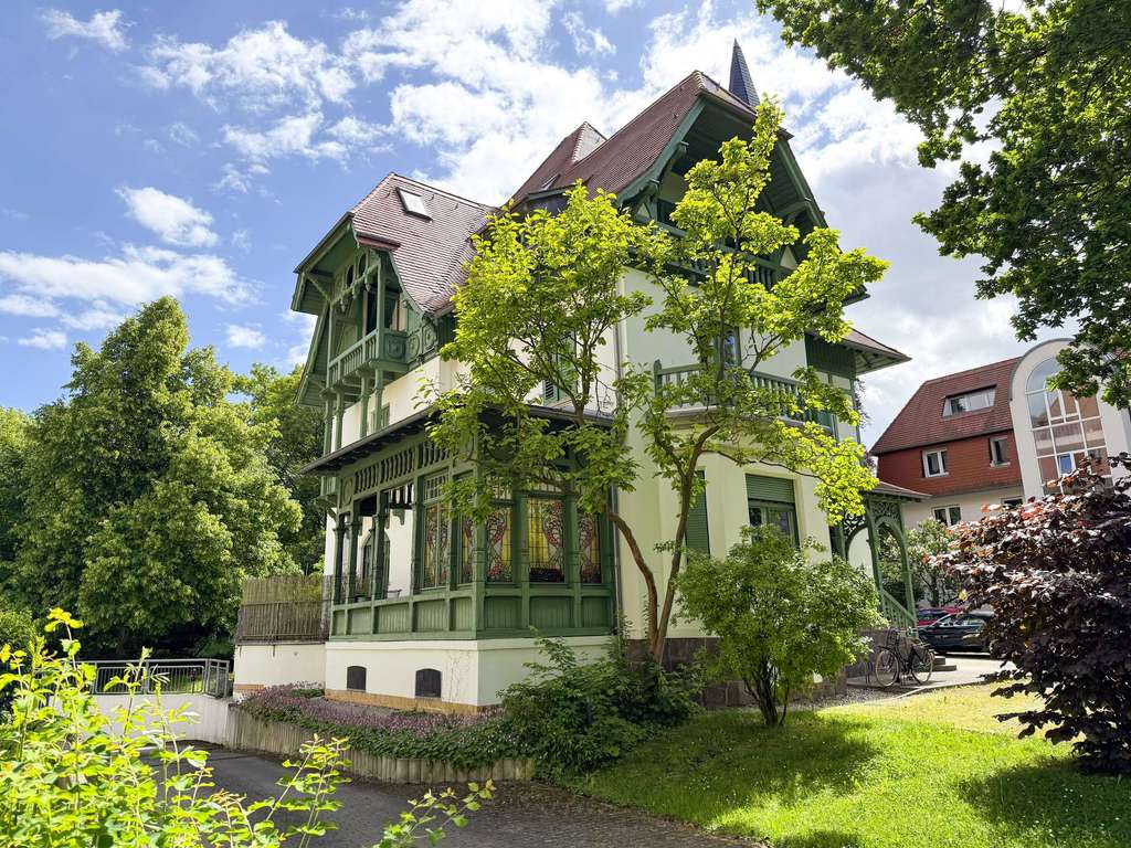 Exklusive Lage I Maisonette Wohnung I 5 Zimmer I 2 Tageslichtbäder I 3 Balkone I 2 Stellplätze