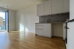 3-Zimmerwohnung * 2 Balkone * 2 Bäder * Einbauküche * Ruhige & zentrale Lage Moabit – Beusselstraße 31b, 10553 Moabit, Berlin – Vorschaubild 1