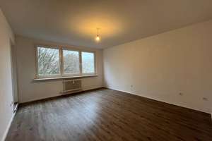 Gut geschnittene 3-Zimmer-Wohnung mit Balkon sucht Mieter – Breslauer Straße 44, 34123 Waldau, Kassel – Vorschaubild 4